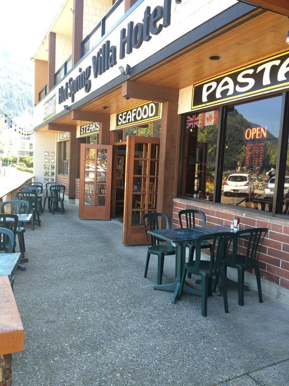 Spring Villa Hotel Harrison Hot Springs Bagian luar foto