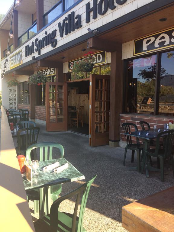 Spring Villa Hotel Harrison Hot Springs Bagian luar foto