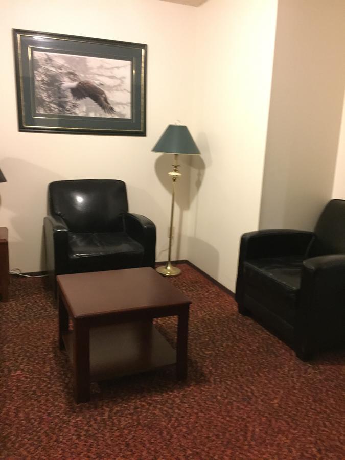 Spring Villa Hotel Harrison Hot Springs Bagian luar foto
