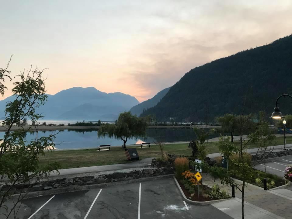 Spring Villa Hotel Harrison Hot Springs Bagian luar foto
