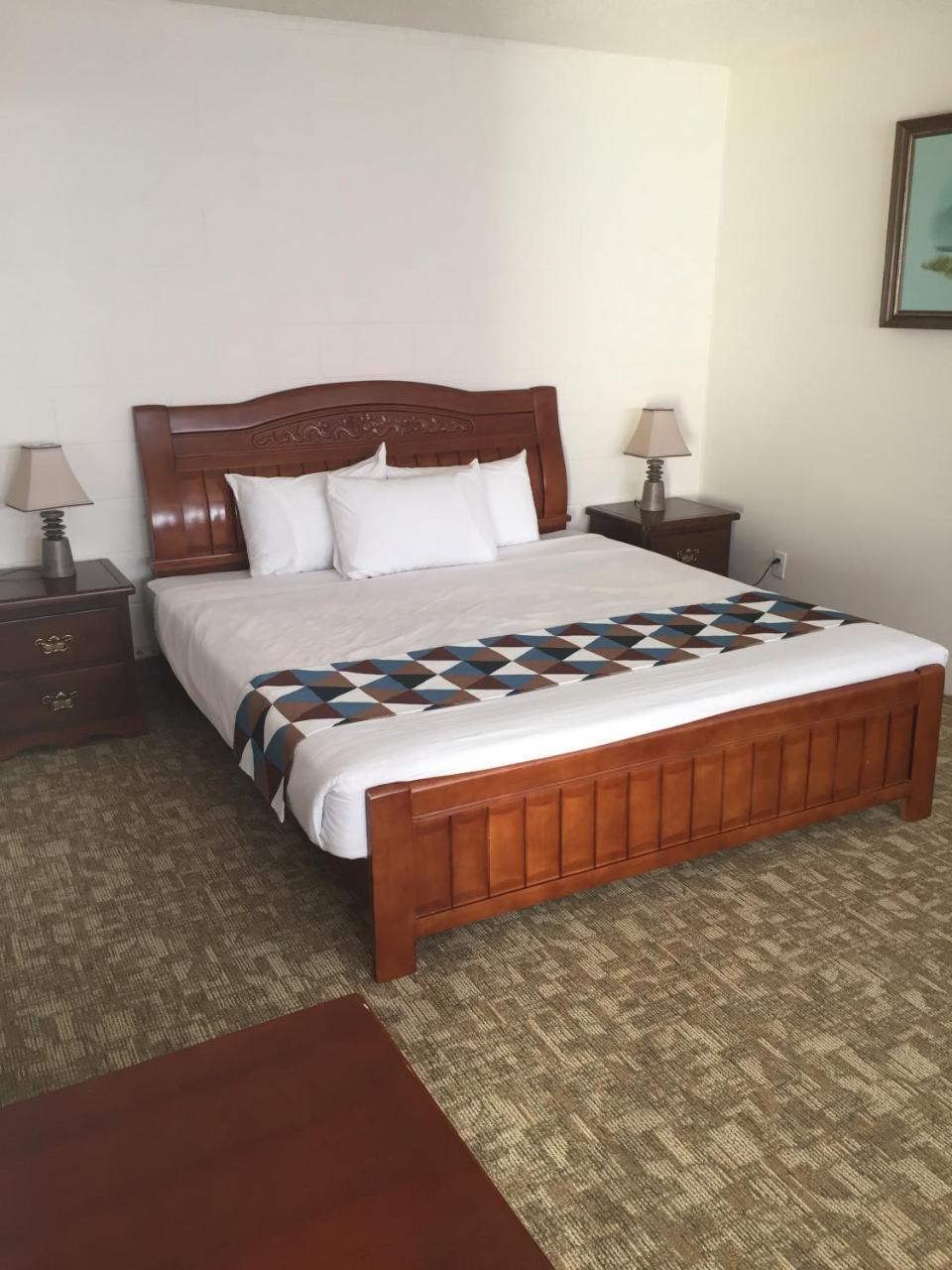 Spring Villa Hotel Harrison Hot Springs Bagian luar foto