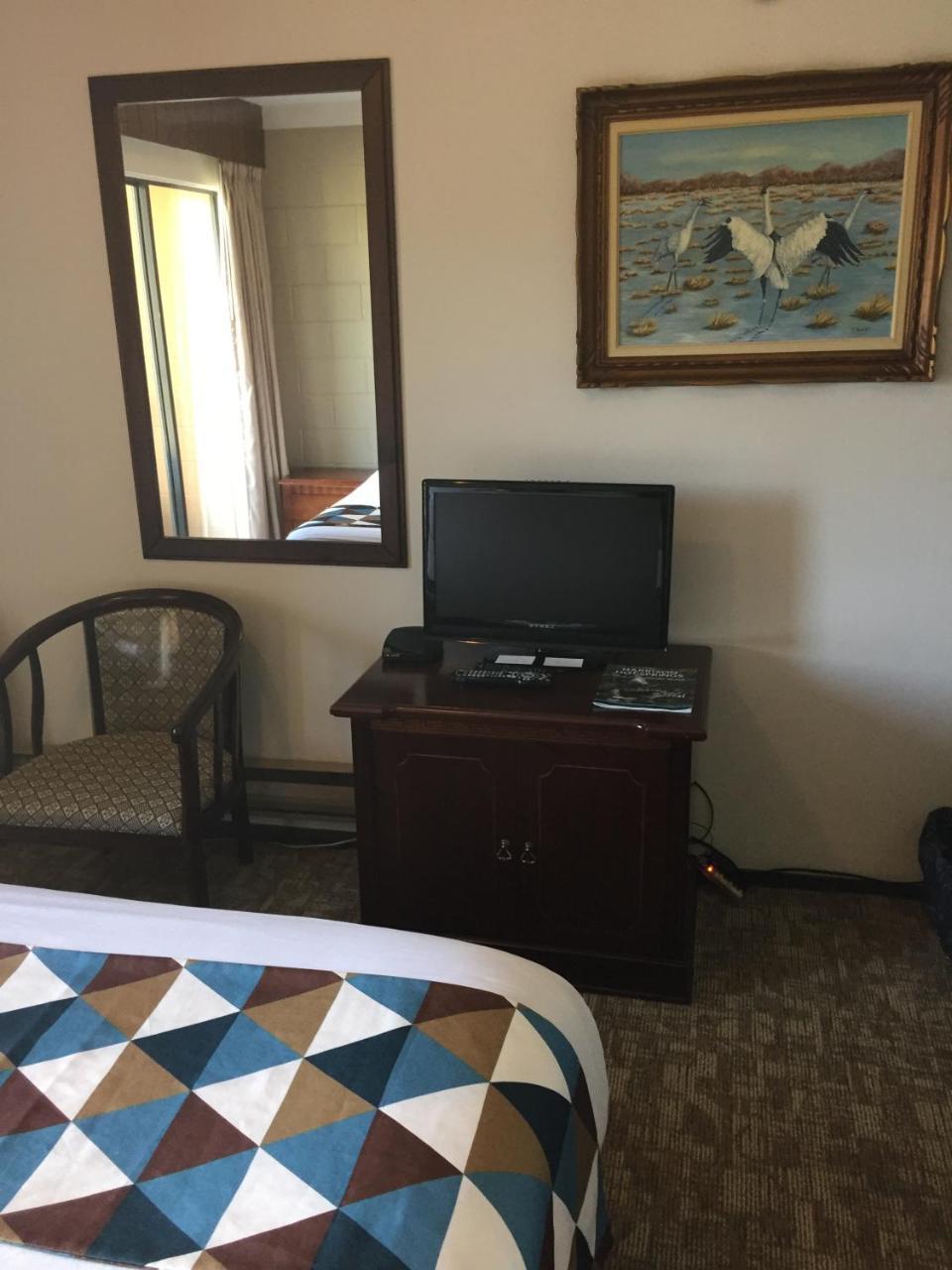 Spring Villa Hotel Harrison Hot Springs Bagian luar foto